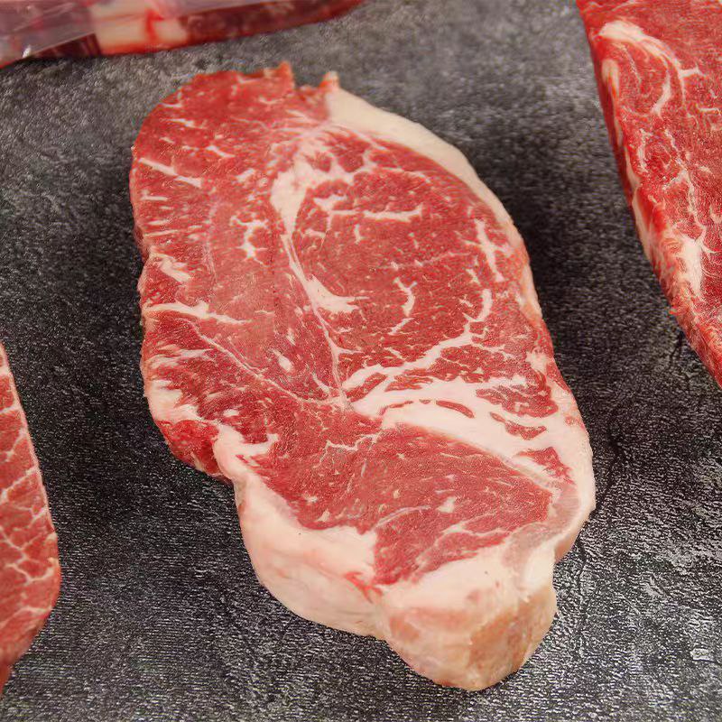 Premium British Wagyu, Beef Steaks from Yorkshire, Tender, Juicy And Full of Flavour, Flash Frozen From Fresh,Different Shapes, Same Premium Taste! ± 1000g